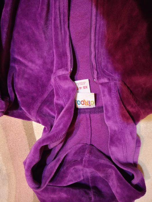 Bluza z kapturem Cięcia na 4-5lat