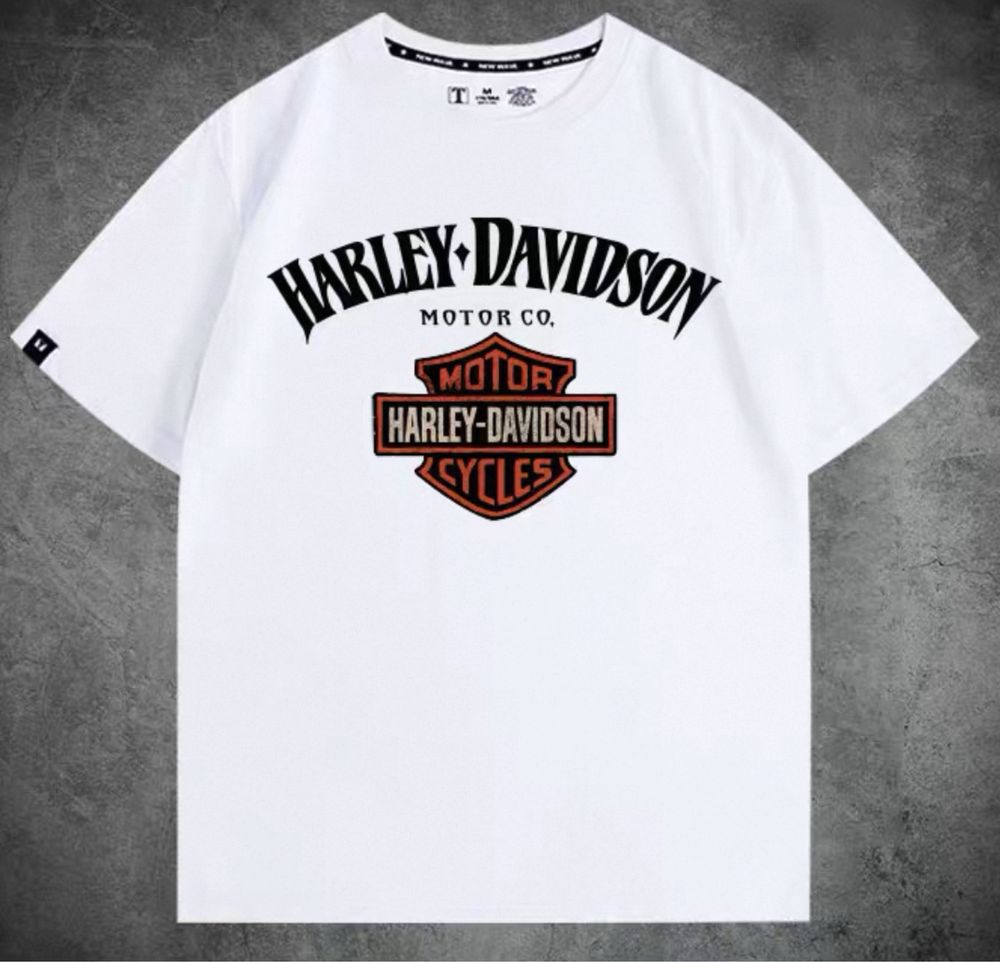 T-shirts Harley Davidson em branco e preto