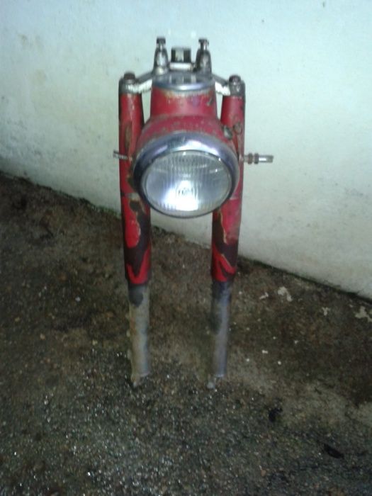 Farol e suspensão Kawasaki