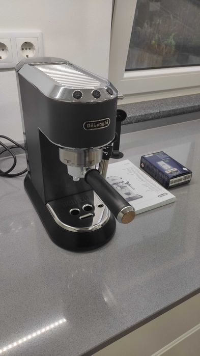 DELONGHI - Máquina Café EC685.BK