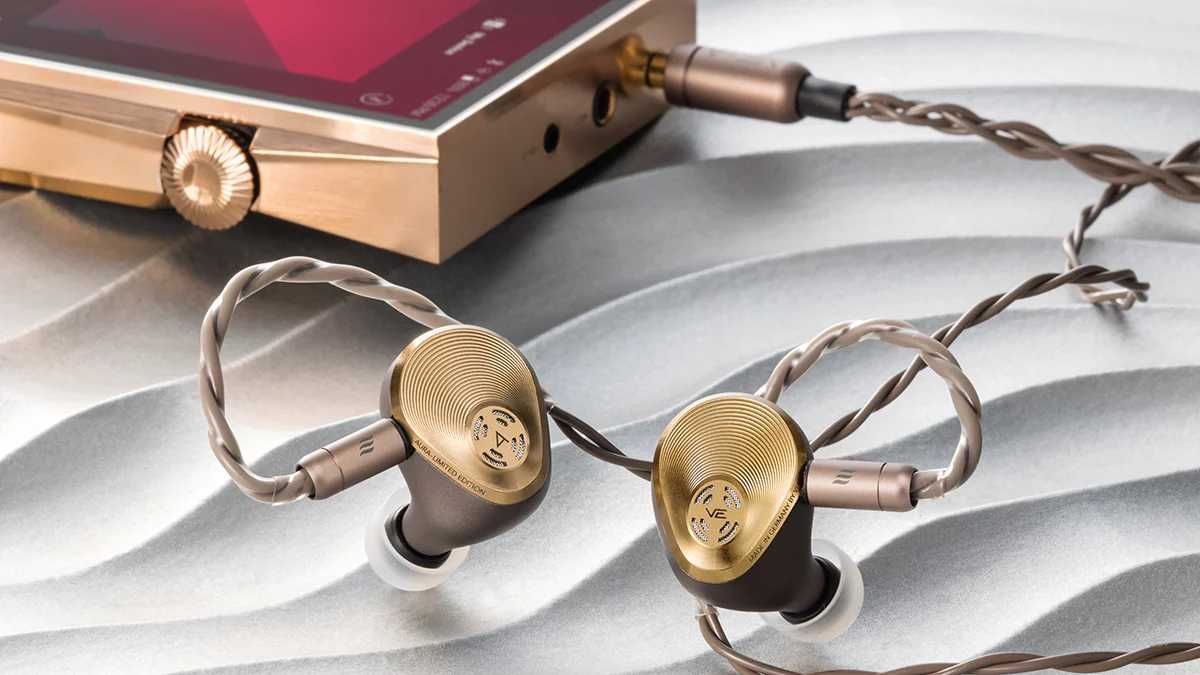 Astell & Kern x Vision Ears AURA