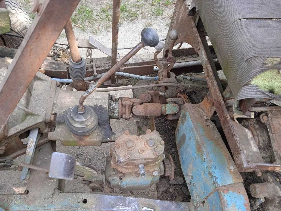 Трактор на базі газ-69