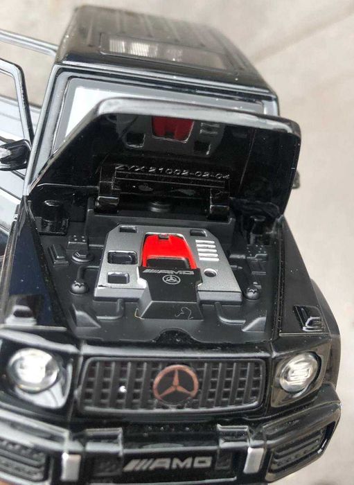 Гелик Мерседес 15 см металл, свет, звук, всё открывается