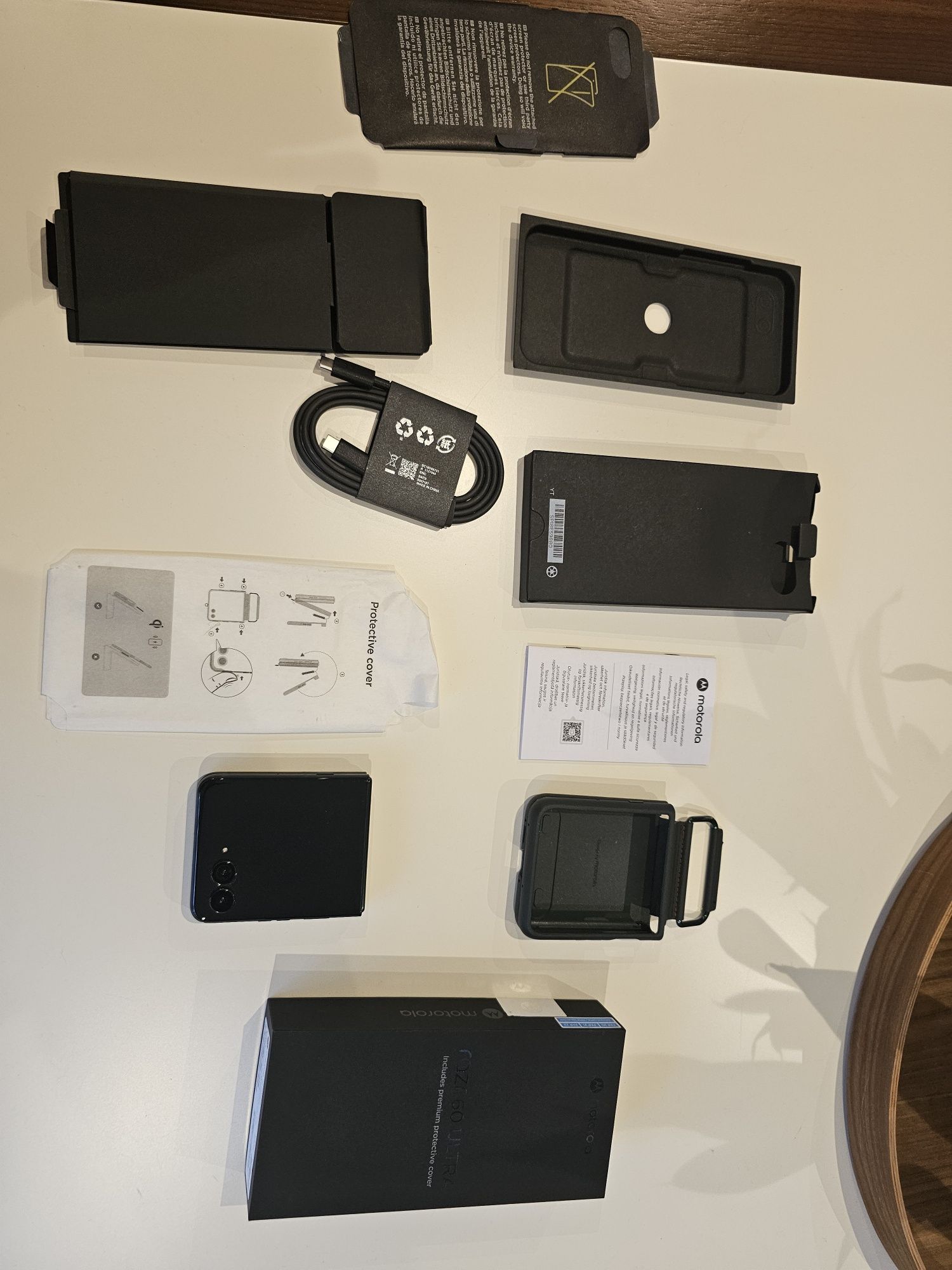 Motorola razr 60 ultra Alcântara
