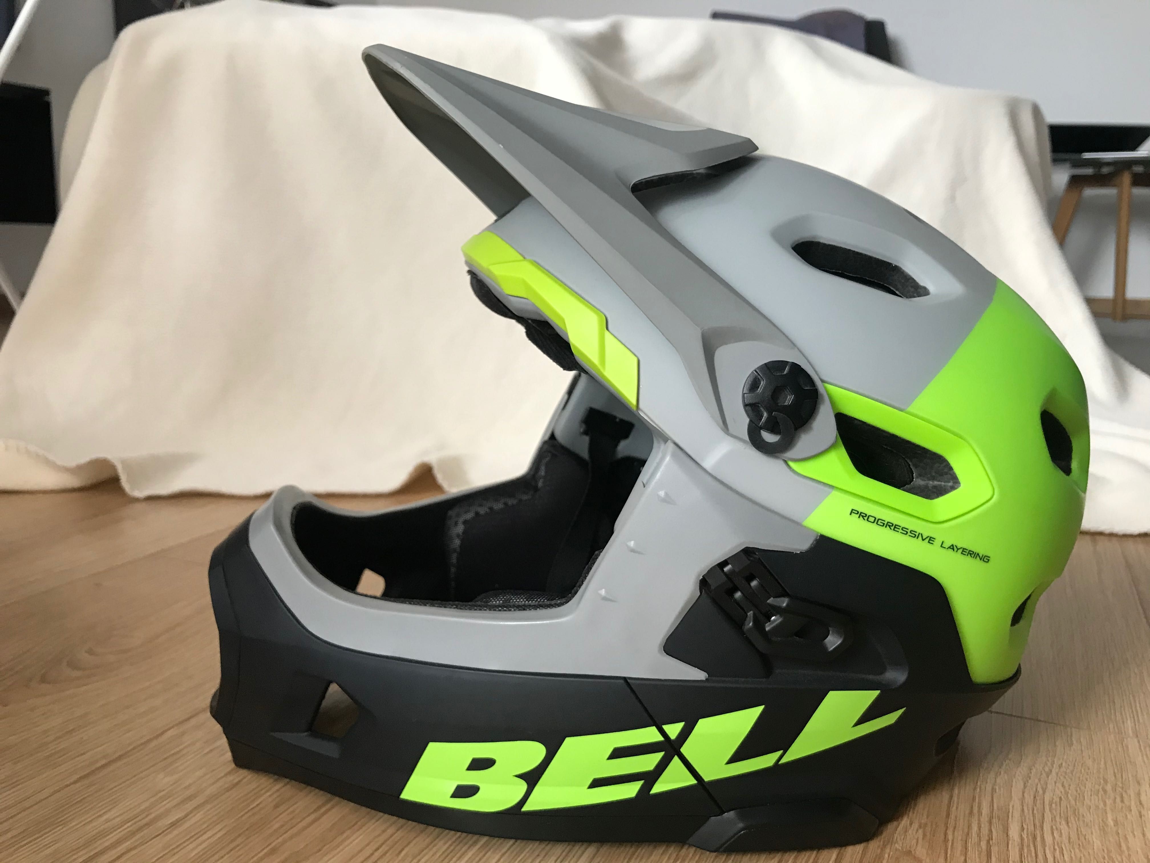 Kask rowerowy Bell Super DH