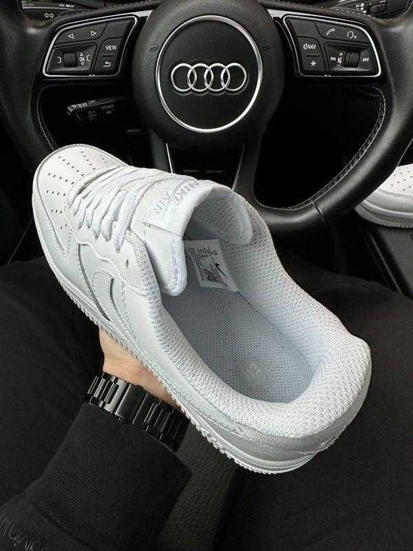 Весняно-літні чоловічі кросівки Nike Air Force Classic White