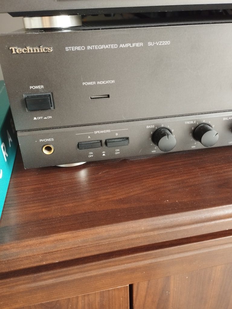 Technics SU-VZ220