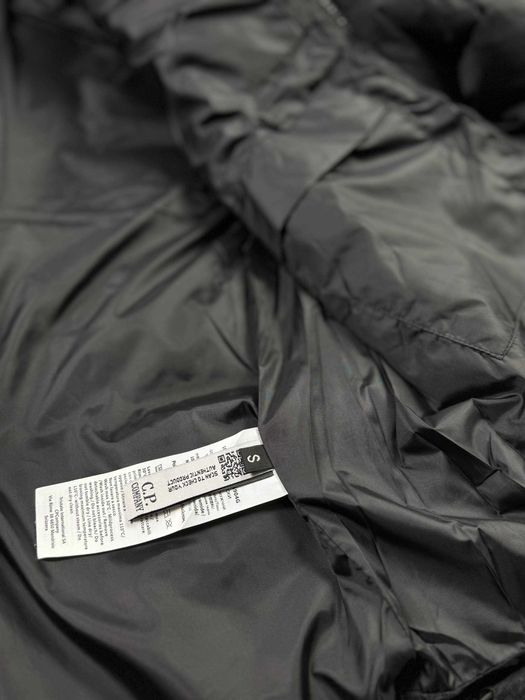 Пуховик C.P. Company Black