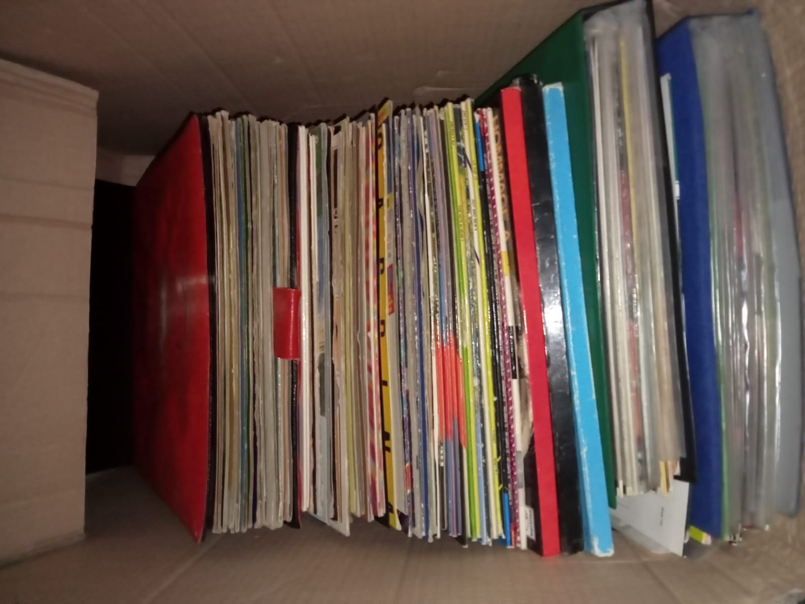 Vende se discos Vinil, 2 colunas de sons graves e coluna de Bluetooth