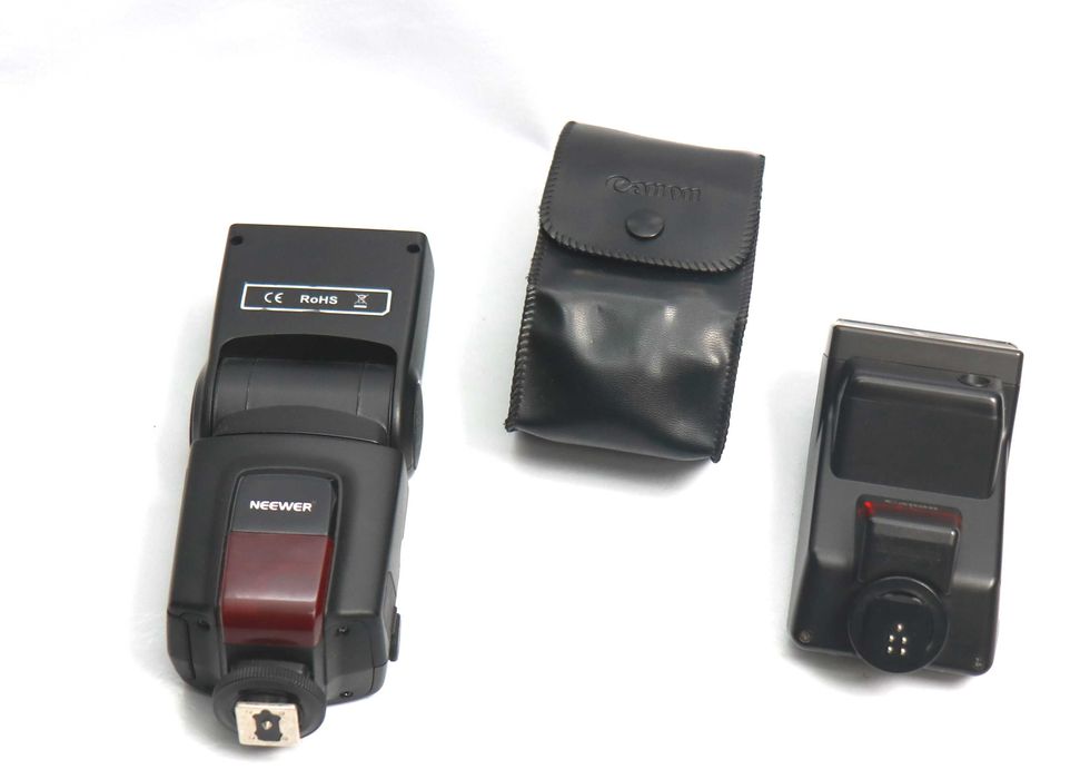 Flashes Neewer TT560 Speedlight e Canon Speedlite 300EZ (Não ligam)