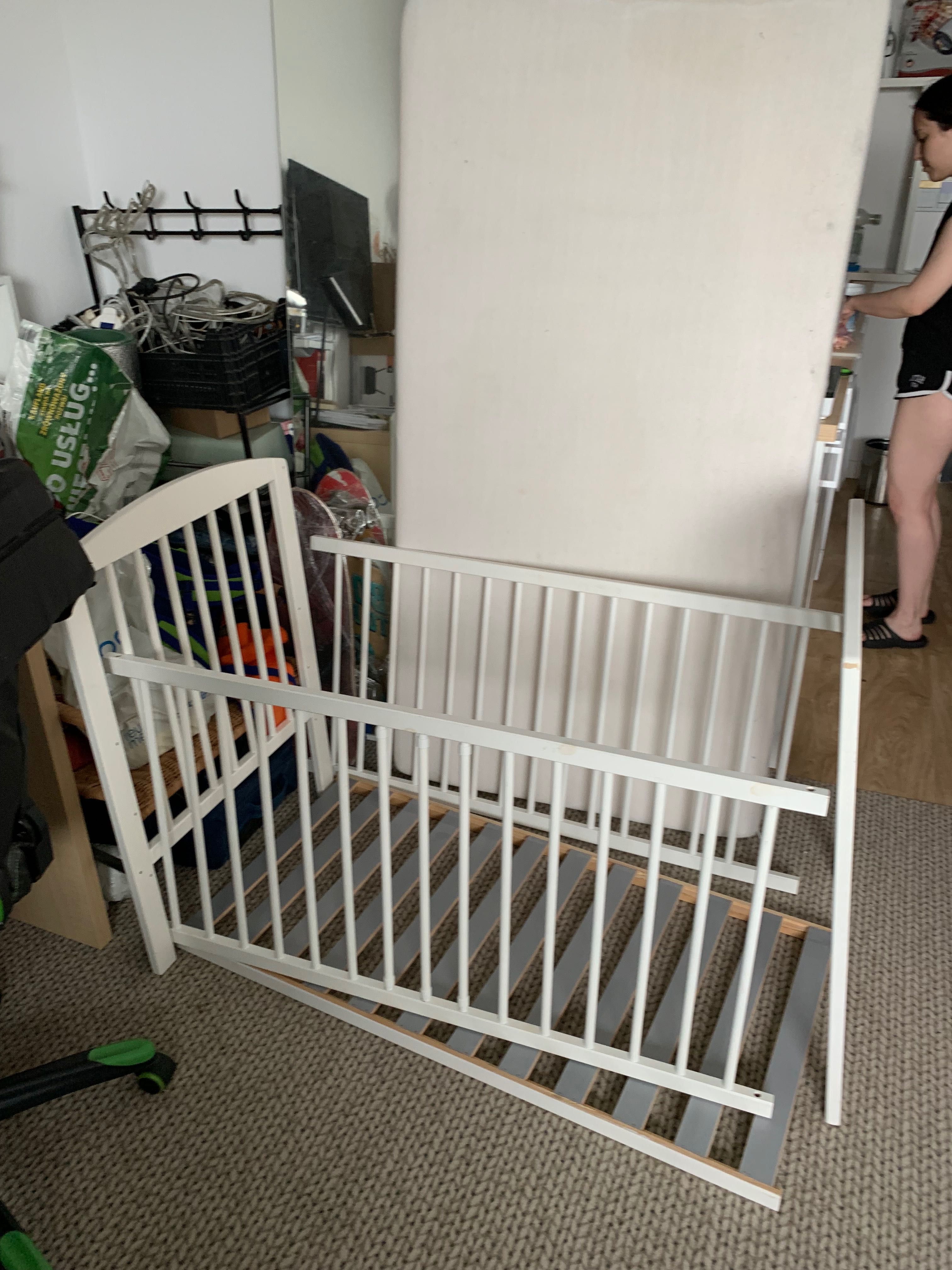 Białe drewniane łóżeczko dziecięce. Łóżeczko dla dziecka. Bobono 120cm