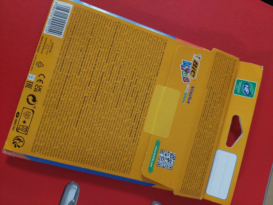 Zestaw kredek – ołówkowe 18 szt. BIC + świecowe