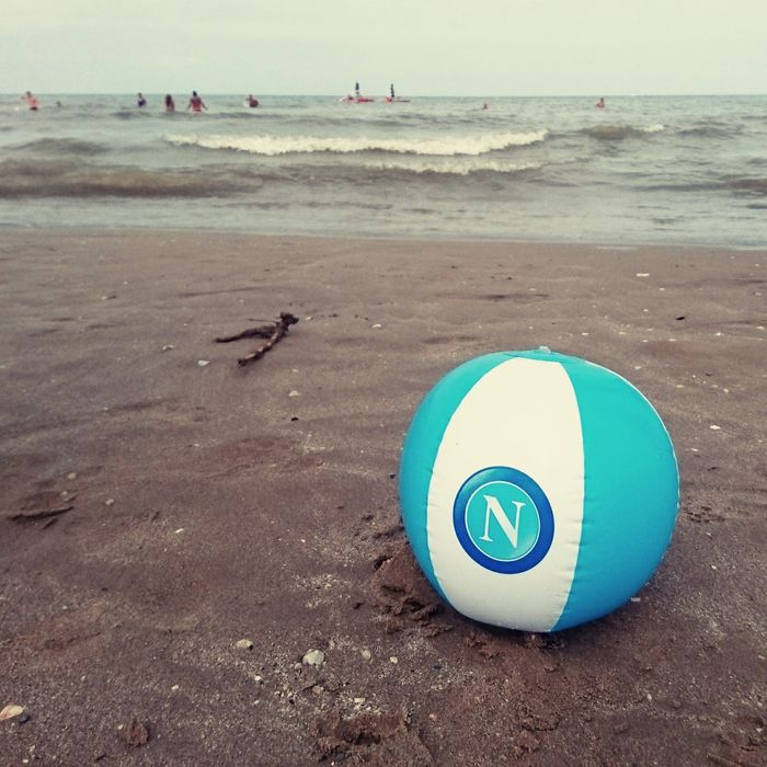 Dmuchana piłka piłeczka plażowa Napoli