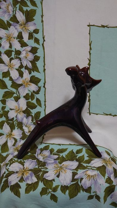 Лось, кераміка майоліка