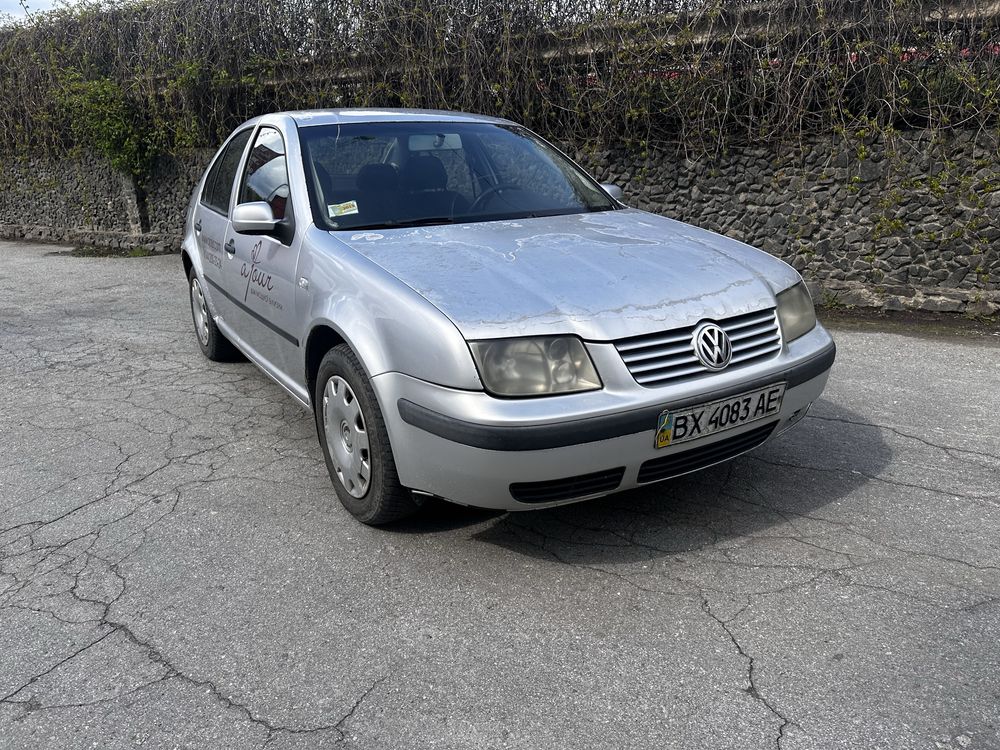 Volkswagen bora. 1.6 MPI