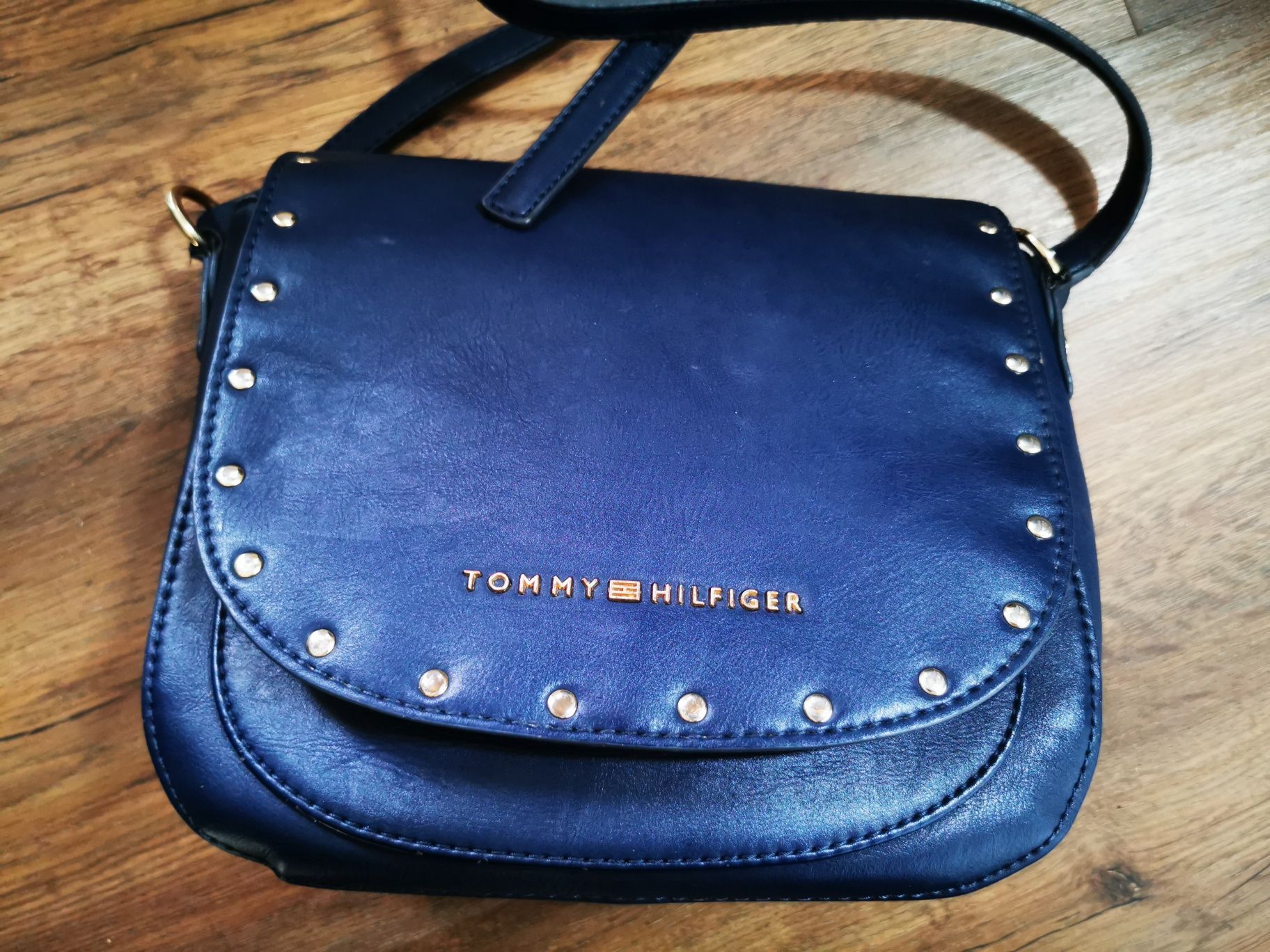 Granatowa torebka Tommy hilfiger