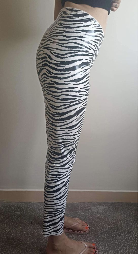 Legginsy Tezenis w zeberkę zebra latex