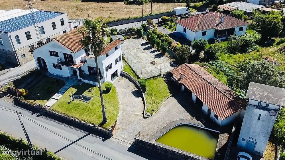 Moradia T5 para venda