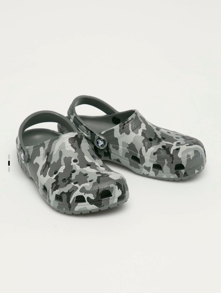Crocs classic pritned camo clog, чоловічі крокси, шльопанці