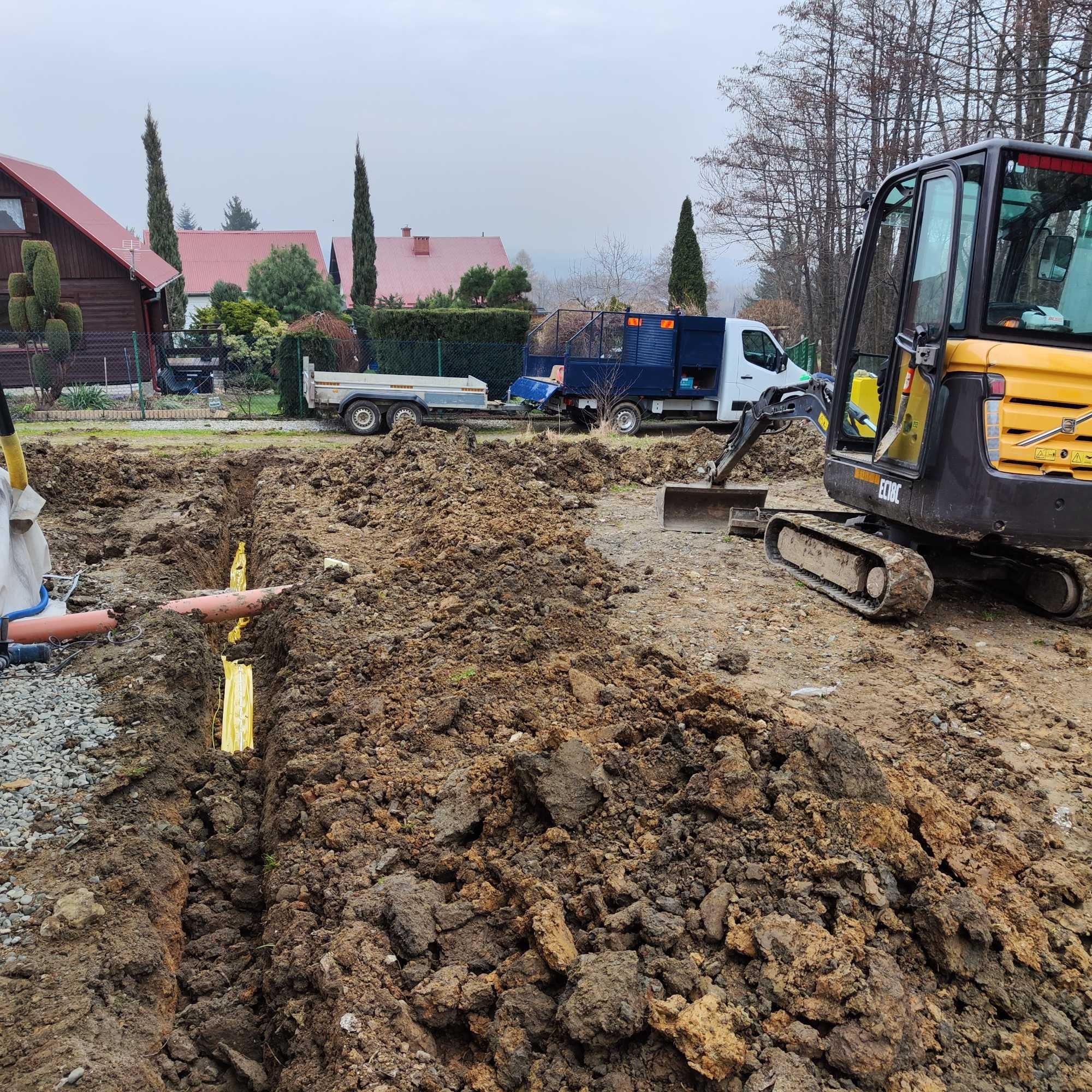 Usługi koparko ładowarką i minikoparką