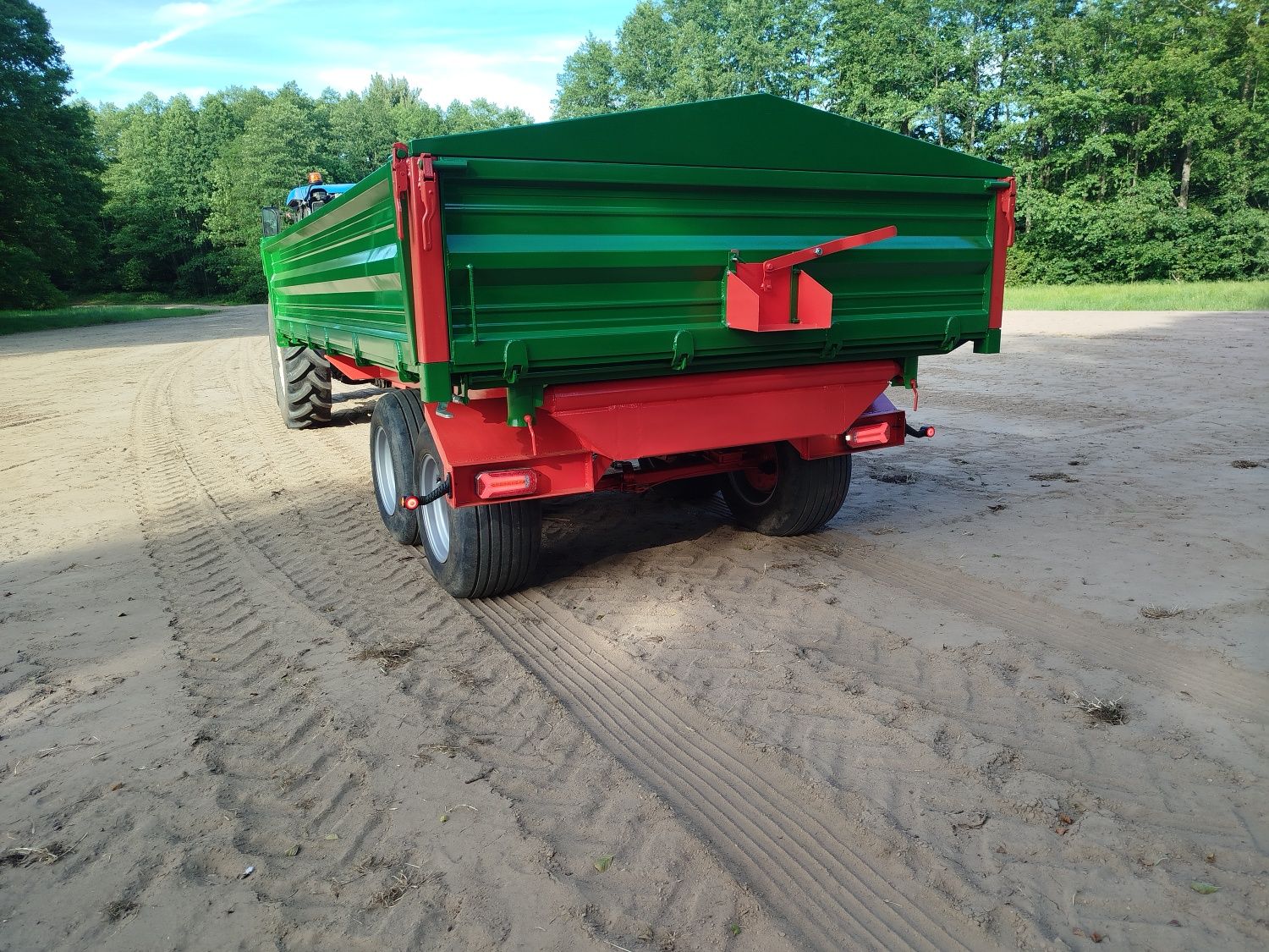 Przyczepa 10t wywrotka na 3 str tandem resor super robiona jak sobie
