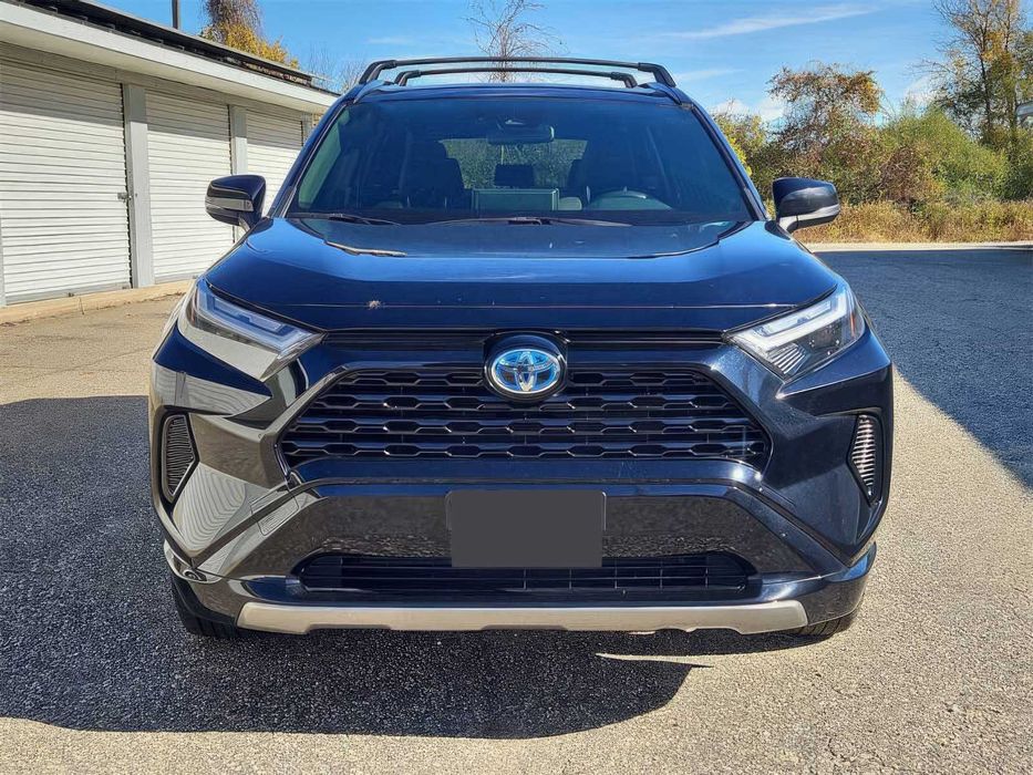 Toyota RAV4      2022