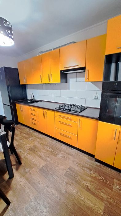 Продаж 3 кім.кв на Митниці