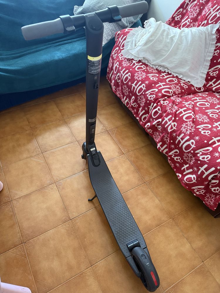 Trotinete ( ninebot by Segway)