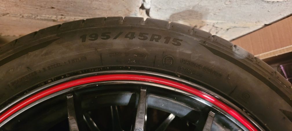 Felgi aluminiowe R15 6J ET40 + opony 195/45 R15