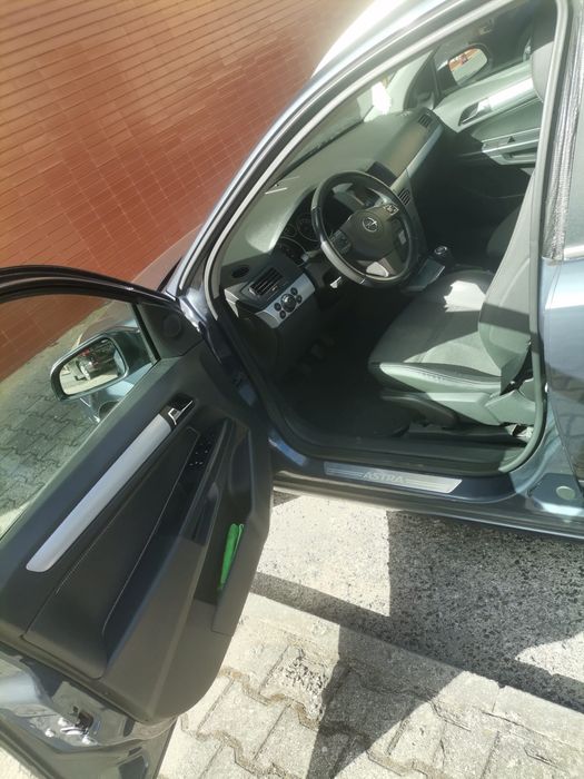 Opel astra station wagon
