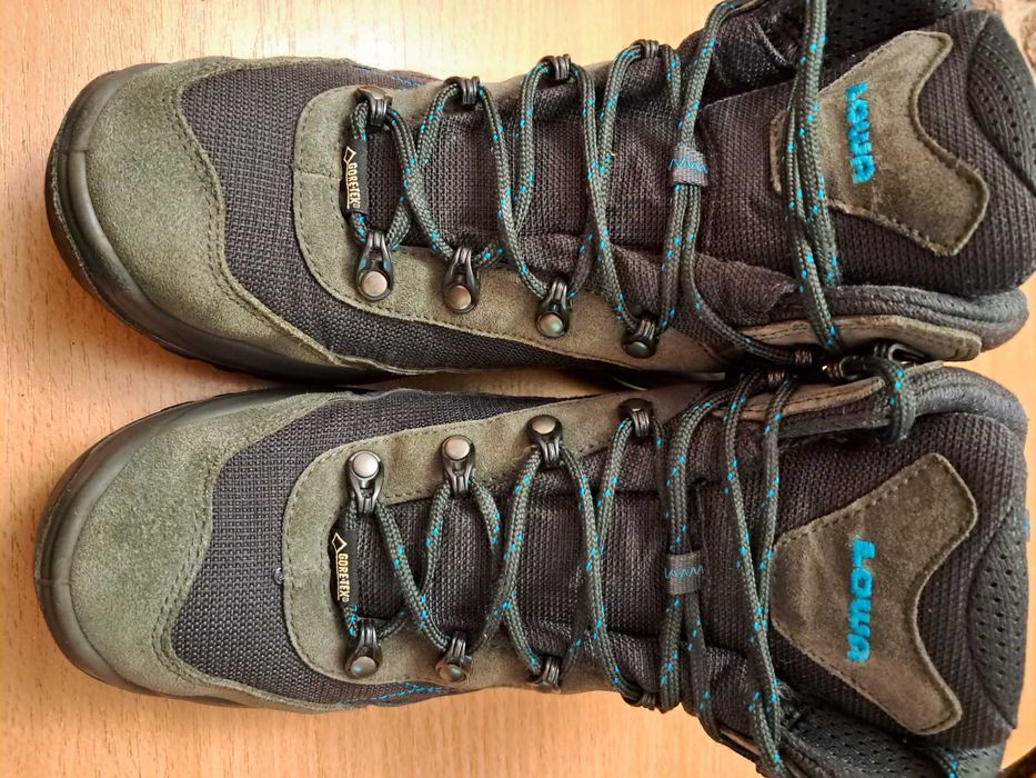 Трекинговые ботинки  LOWA GORE-TEX 41 размер