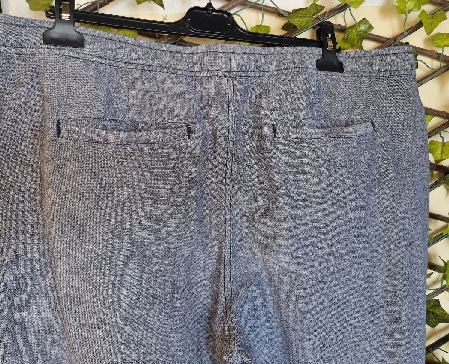 Calças em 100% algodão  xl xxl
Novas sem uso
Xl Xxl n 48-52
Pvp 28 eur