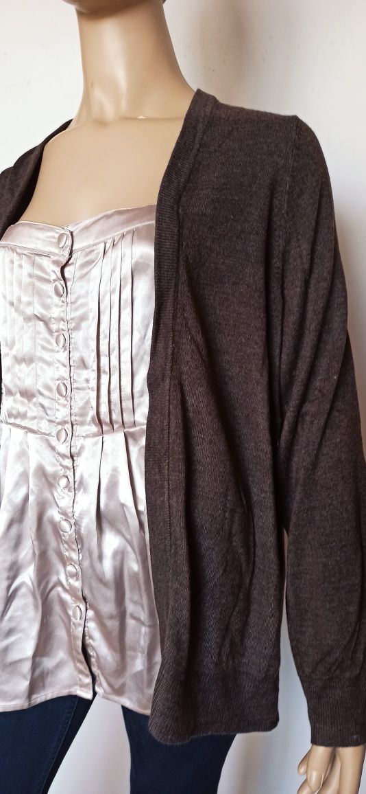 Sg Sweter damski 48 , Brązowy sweter 48 wraz z bluzką