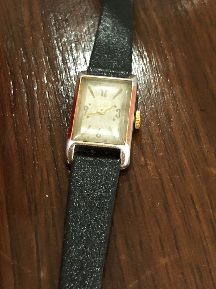 Zabytkowy zegarek damski mechaniczny Vintage