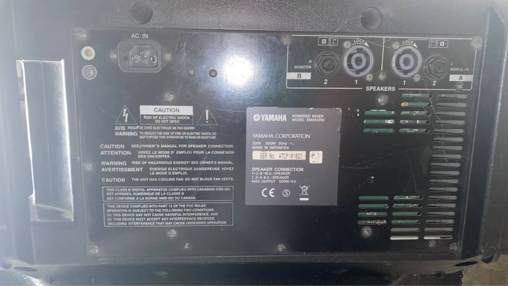 Дві акустичні системи+мікшерний пульт