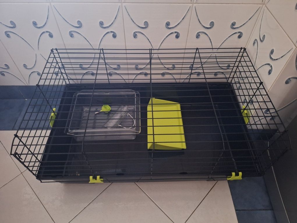 Gaiola de coelho como nova