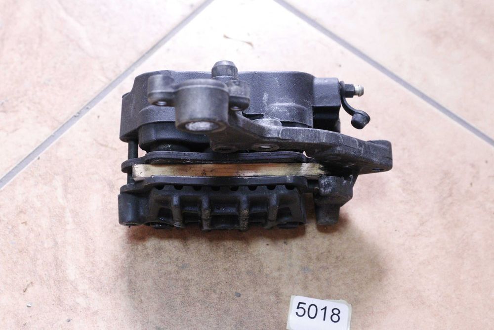 5018 Zacisk hamulcowy przedni prawy Honda Goldwing GL 1800 |01-05