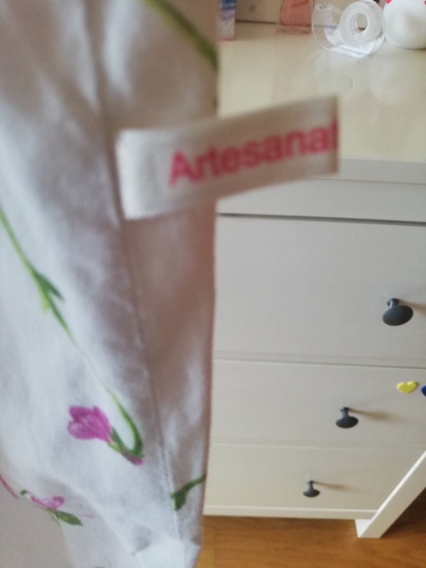 Vestido artesanal de 18 meses a 3 anos