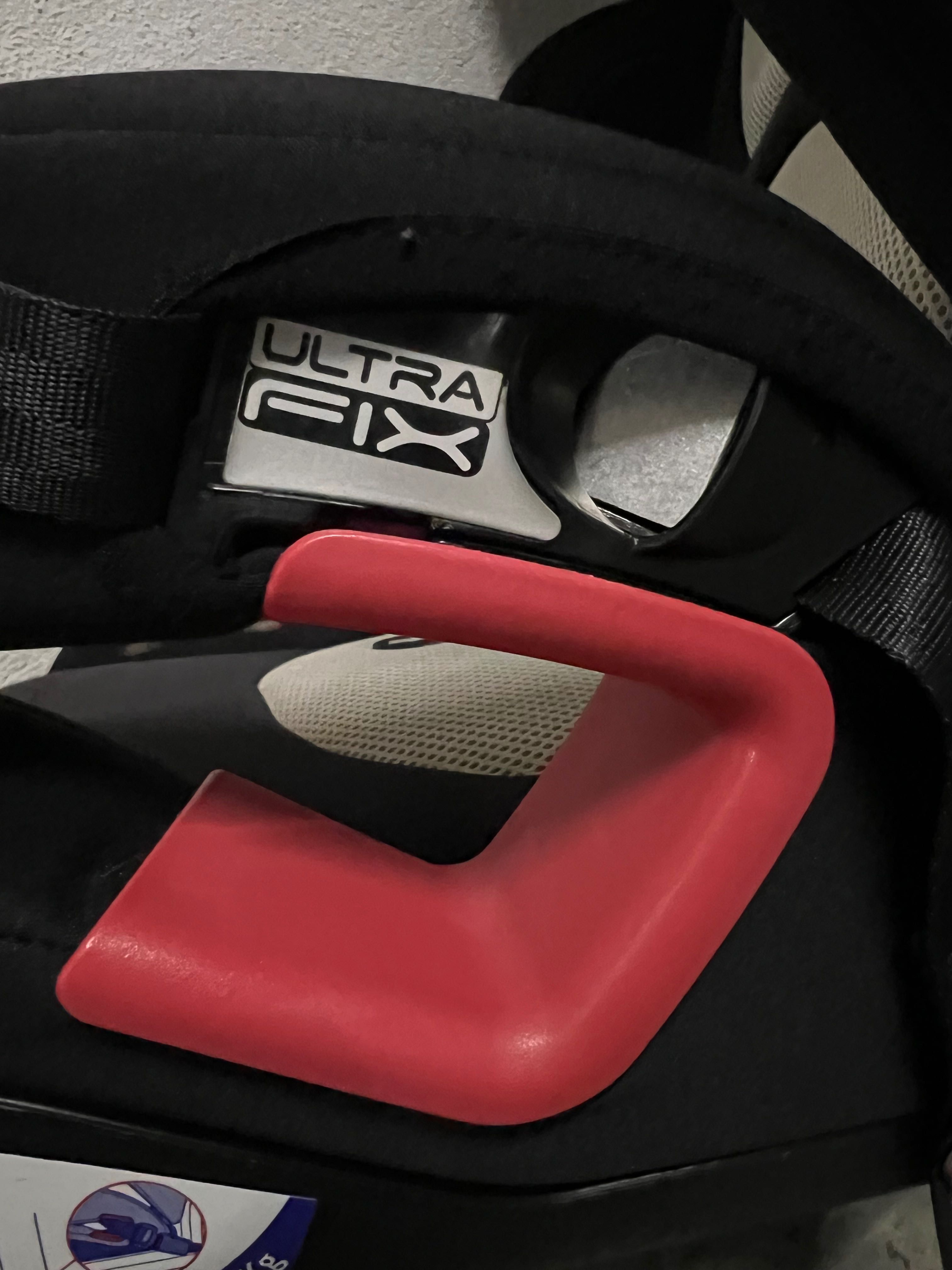Cadeira auto Chicco Ultrafix 15-36 kg