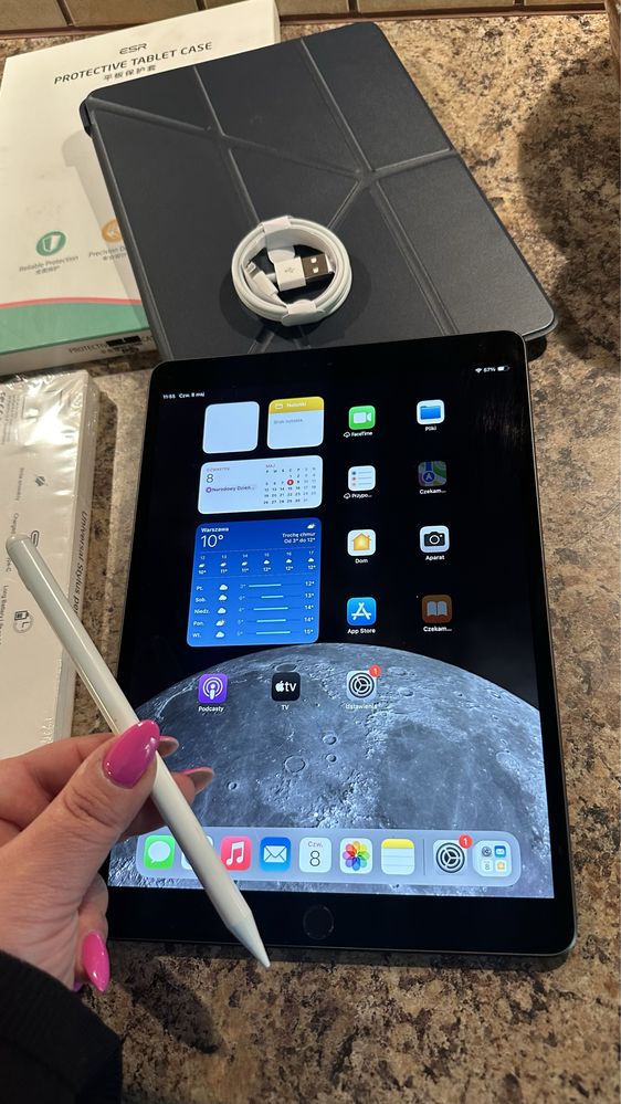 Tablet iPad Apple Retina 10” + NOWY RYSIK 2 gen + nowe etui