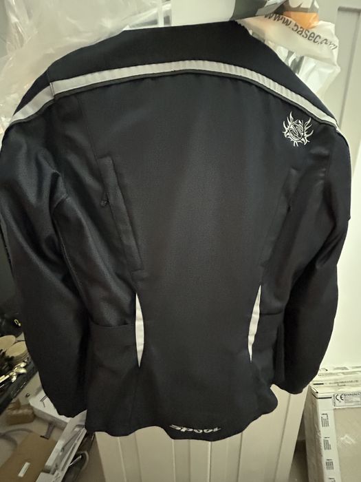 Vendo 3 casacos para mota + calças