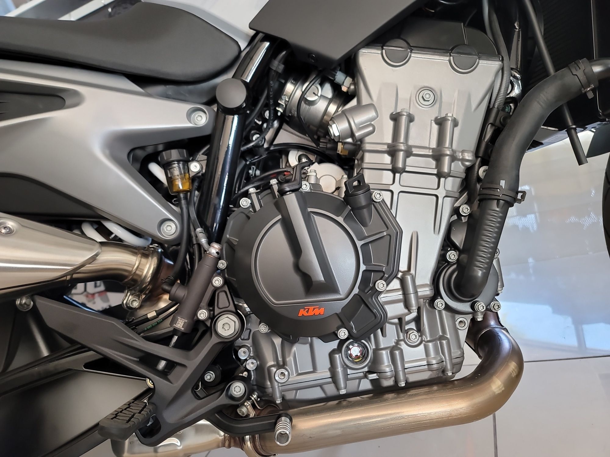 Мотоцикл KTM 790 Duke Silver