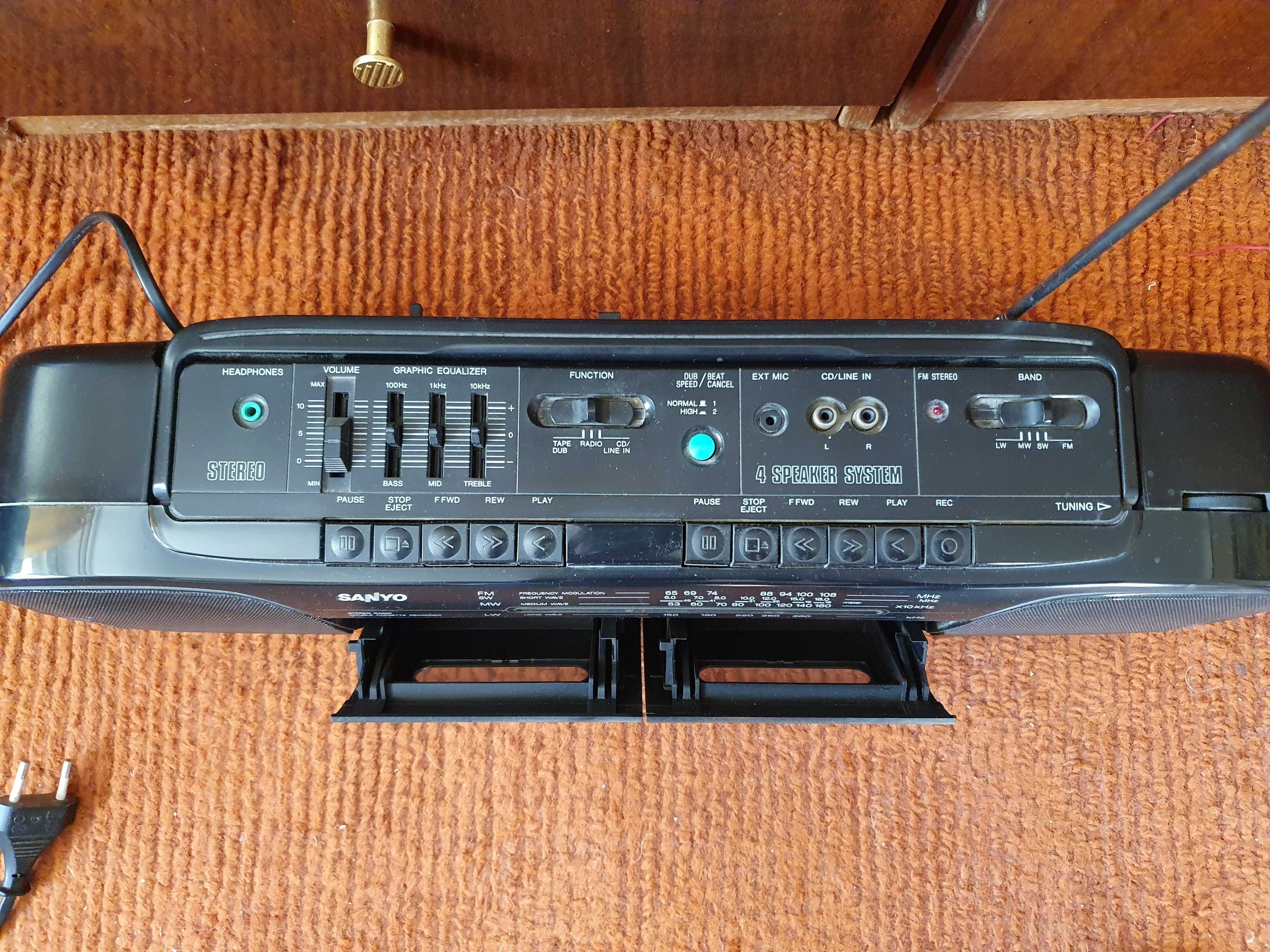 Radiomagnetofon dwukasetowy Sanyo