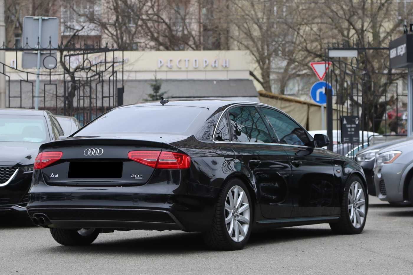 Audi A4 2014 року