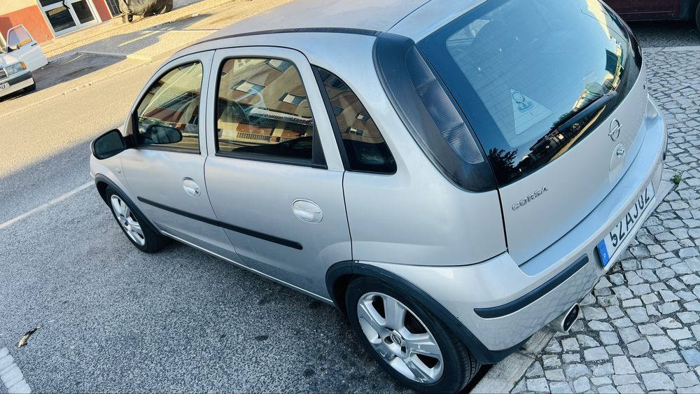 Opel corsa C  1.2  twinport de 2005