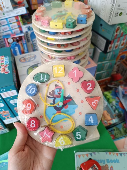 Дерев'яний годинник 2 в 1 сортер шнурівка шнуровка геометричні фігури