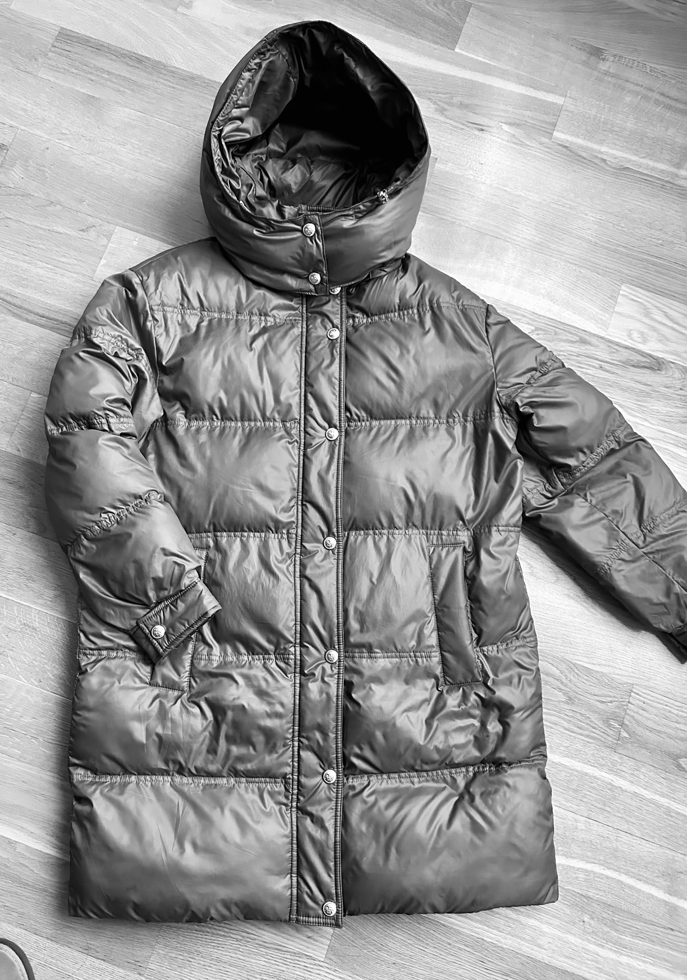Продам пуховик Massimo dutti