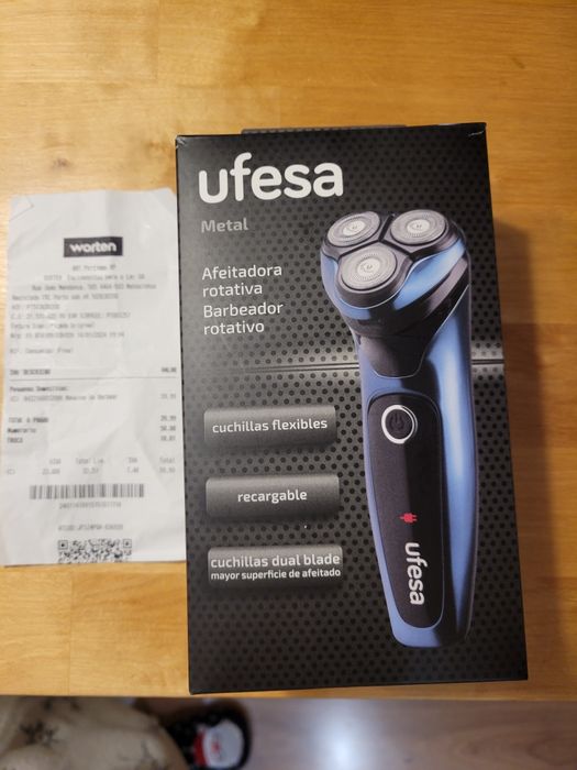 Máquina barbear Ufesa, bateria, selada e com garantia