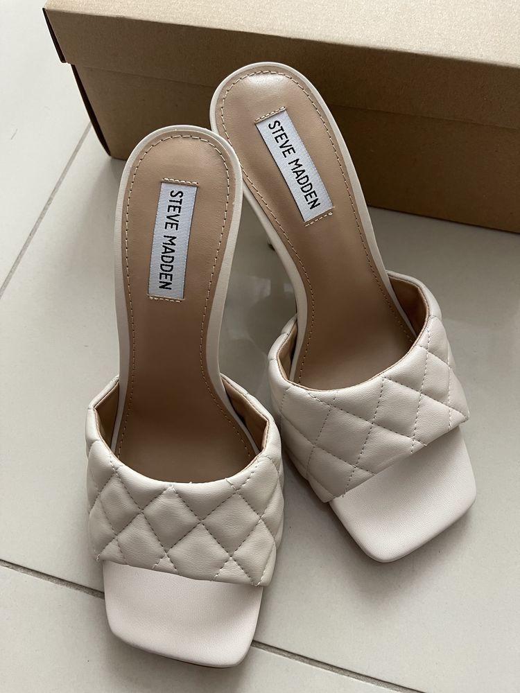 Klapki STEVE MADDEN Signify rozmiar 40 beżowe nowe z metką