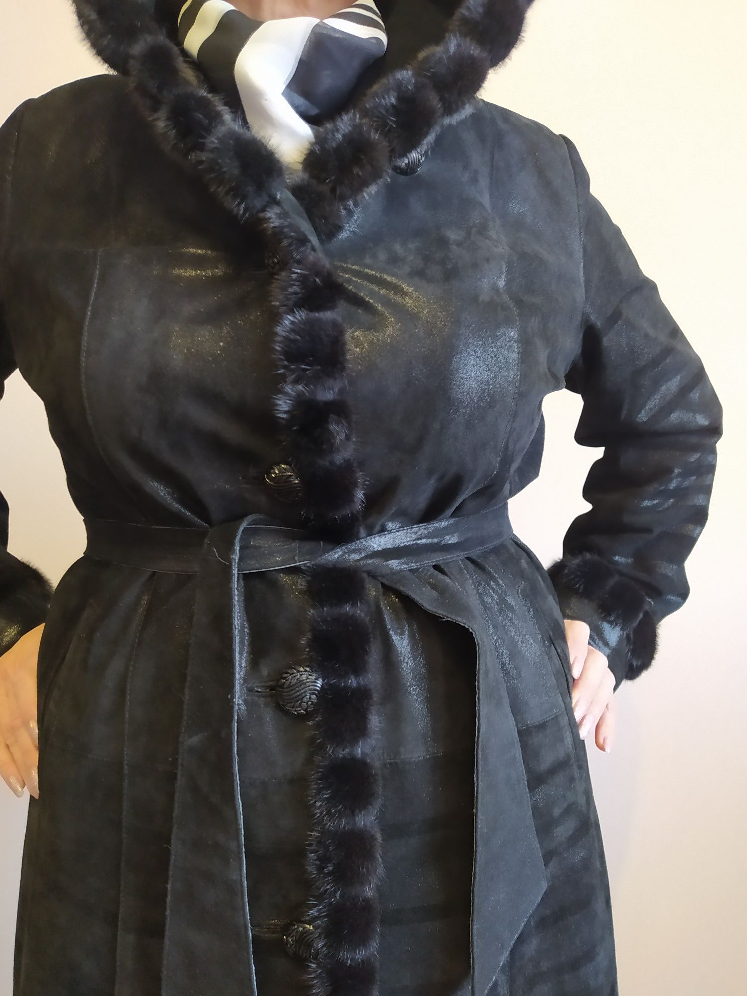 Кожаное женское пальто 52-54 размер